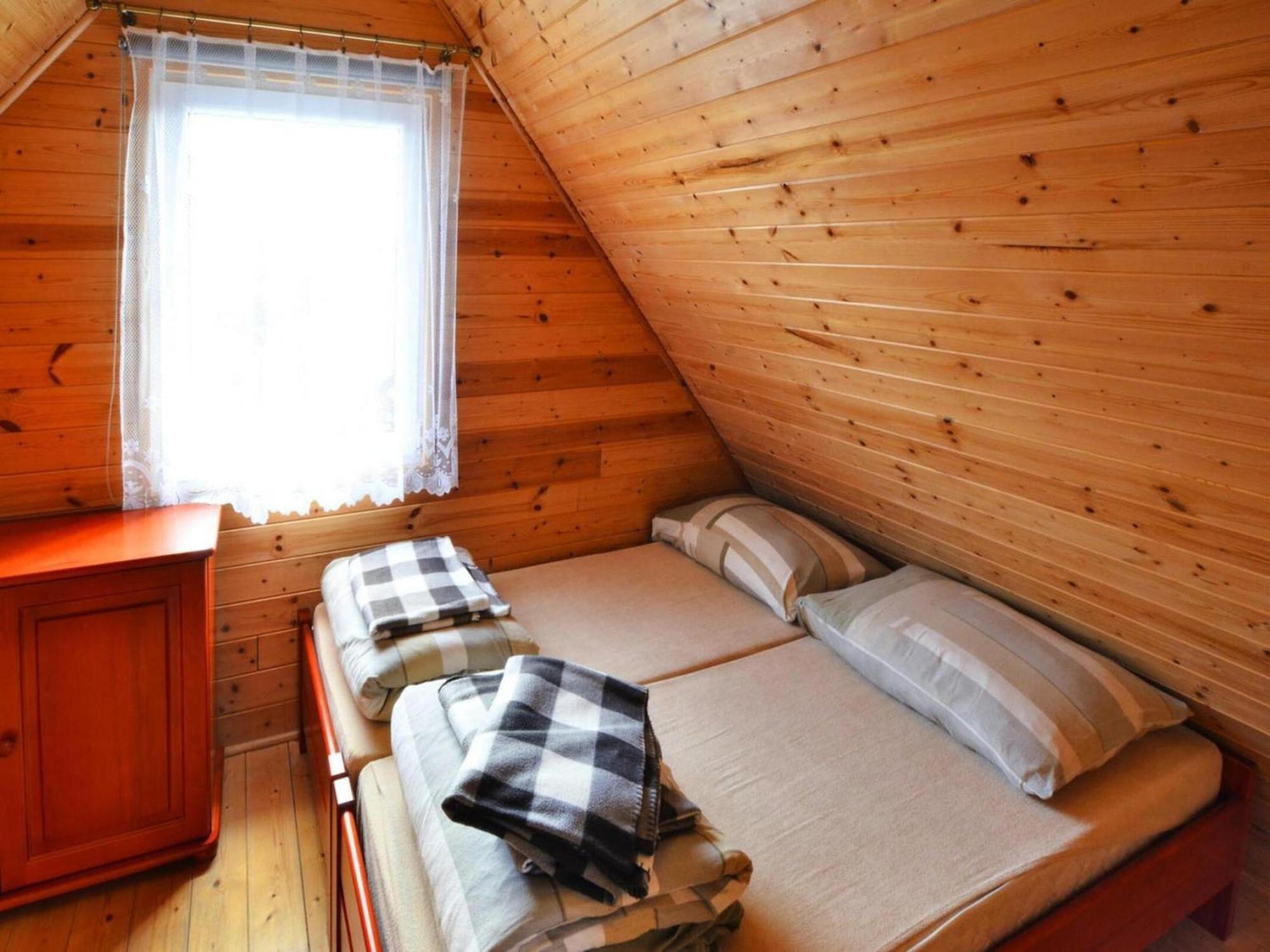 2-Storey Holiday Homes, อุสตรอเนียมอร์สเกีย ภายนอก รูปภาพ